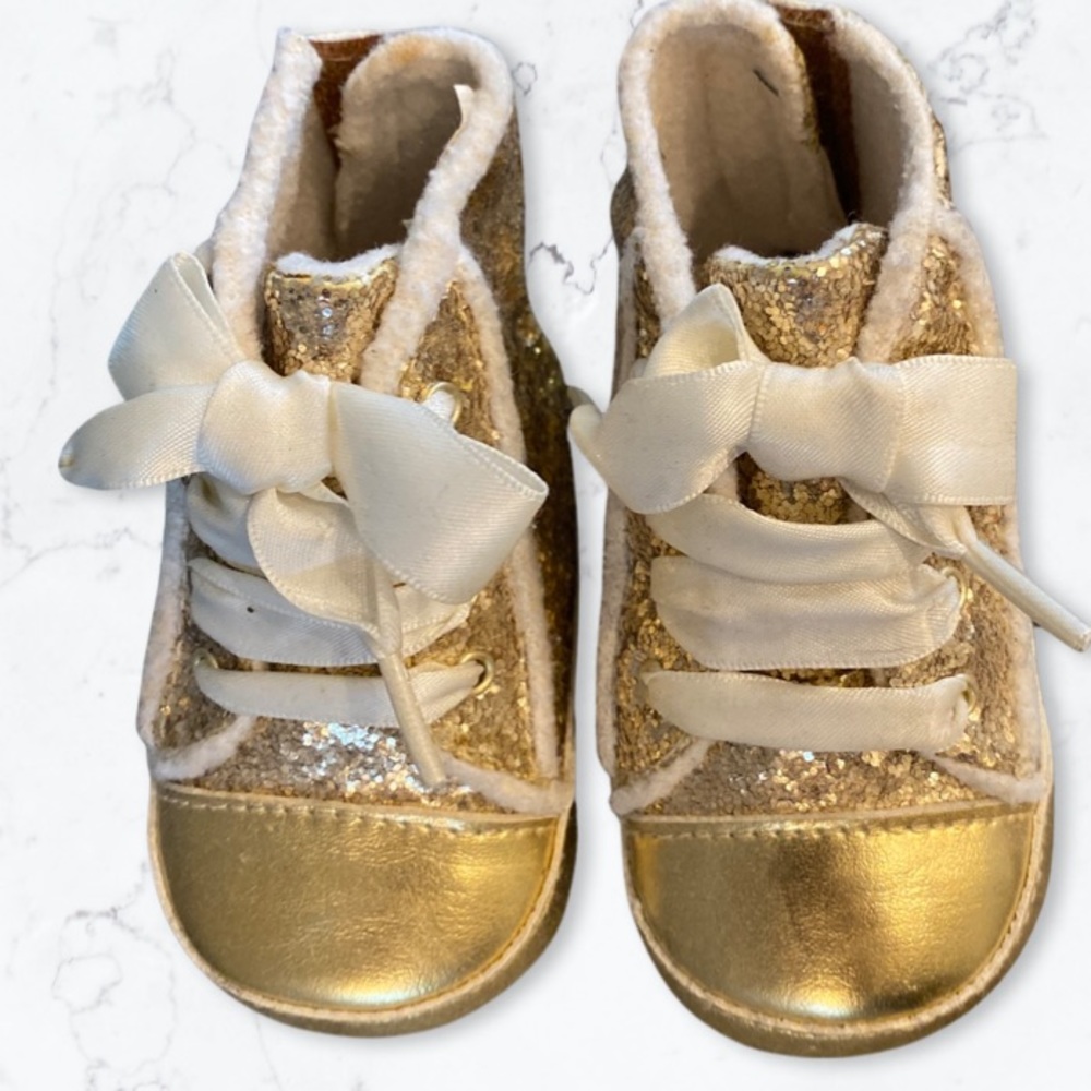 COPY - BNWT - Juicy baby sneakers size 4 (9-12m)